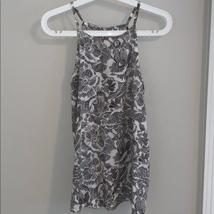 Flowly black and white top